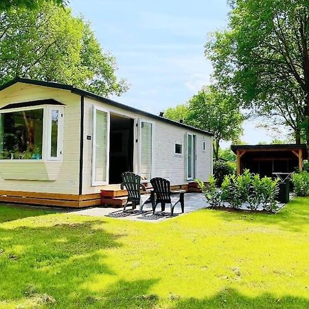 Camping De Pallegarste Chalet 119 Marienberg Buitenkant foto